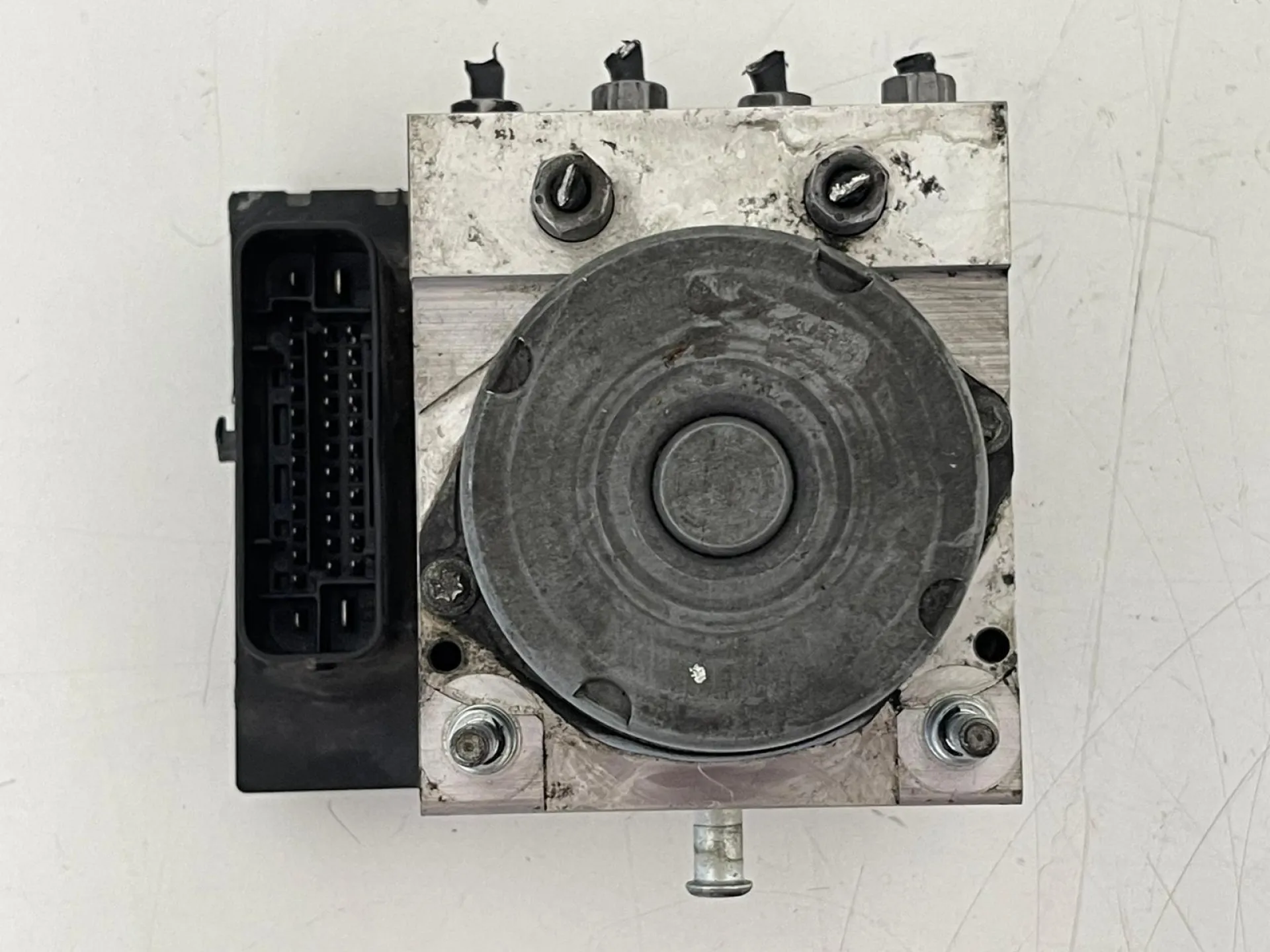 ABS con codice 0265230812 da ALFA ROMEO Mito Serie (955_) con codice motore 198A4000/198A4000 Diesel 1400 (08>)