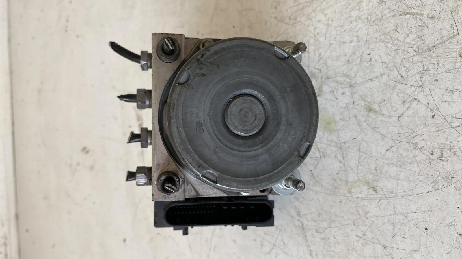 ABS con codice 0265281331 da FIAT Punto Berlina 5P 3° Serie con codice motore 188A9000/188A9000 Diesel 1300 (03>)