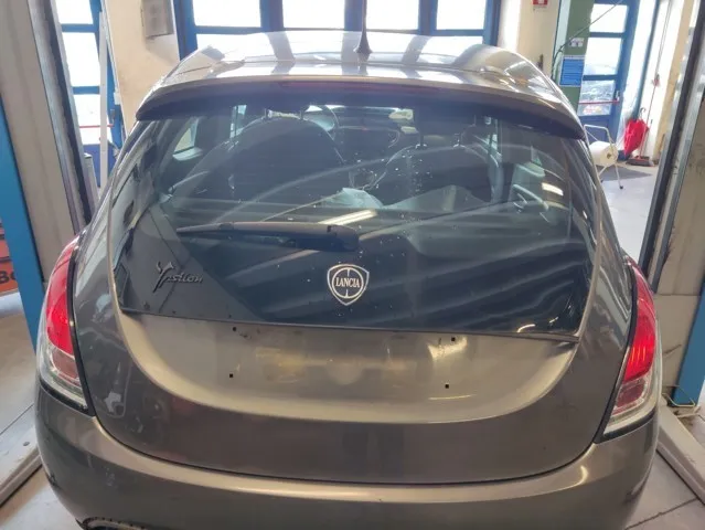 MANIGLIA PORTELLONE LANCIA YPSILON 15>21