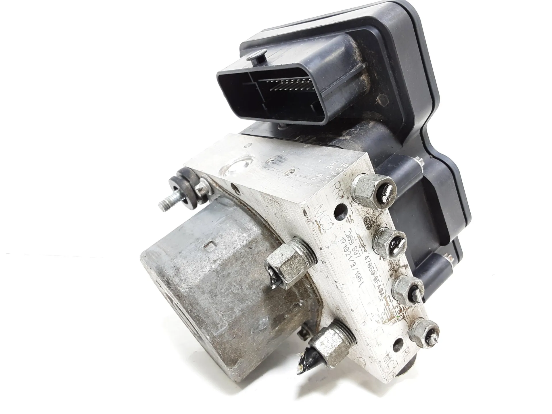 ABS con codice 476605FA0A da NISSAN Micra Serie (K14) Benzina 1000 (17>)