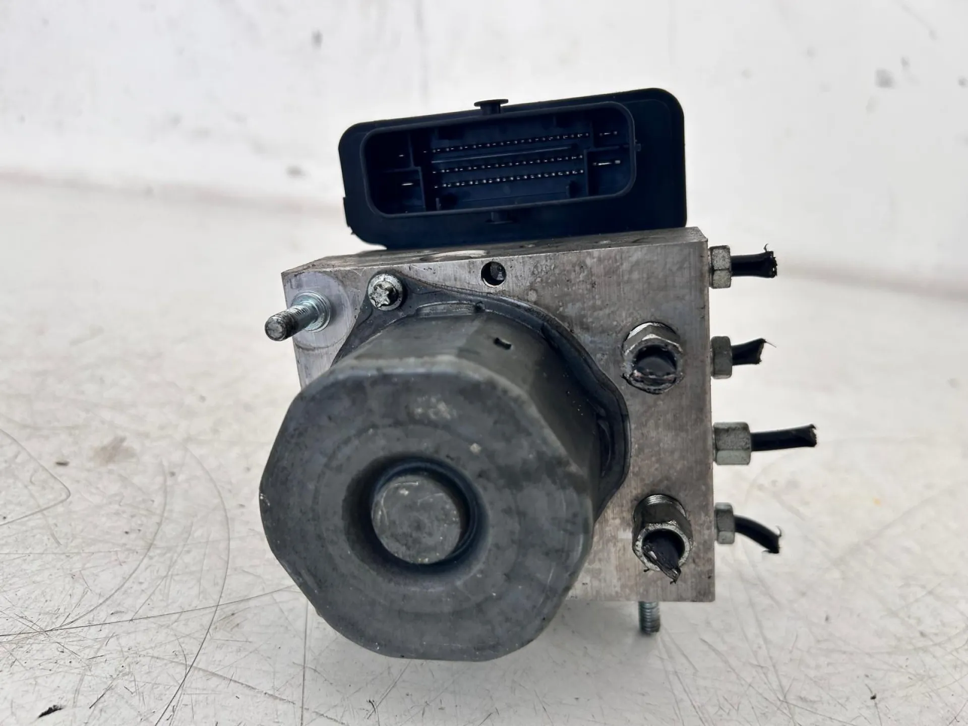 ABS con codice 0265956487 da NISSAN Qashqai Serie Diesel 1600 (14>)