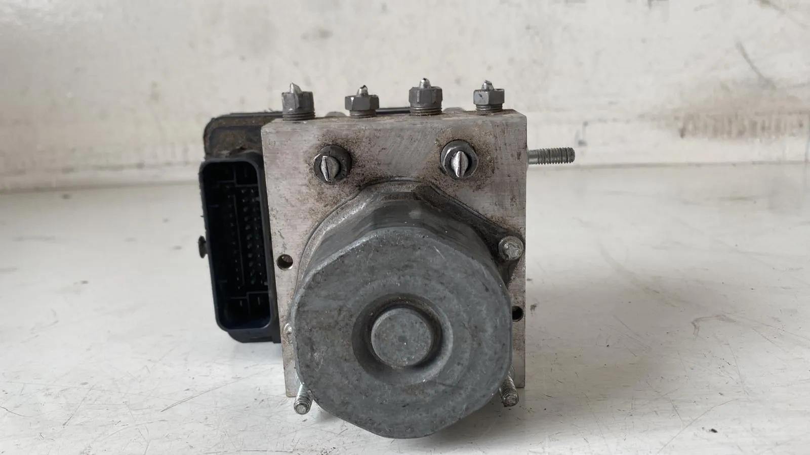 ABS con codice A4539005902 da RENAULT Clio Serie IV con codice motore K9K/K9K Diesel 1500 (12>19)
