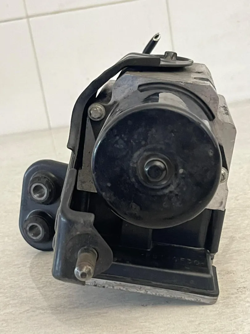 ABS con codice 12801324 da SAAB 9-3 Berlina 2° Serie Benzina 2000 (03>08)