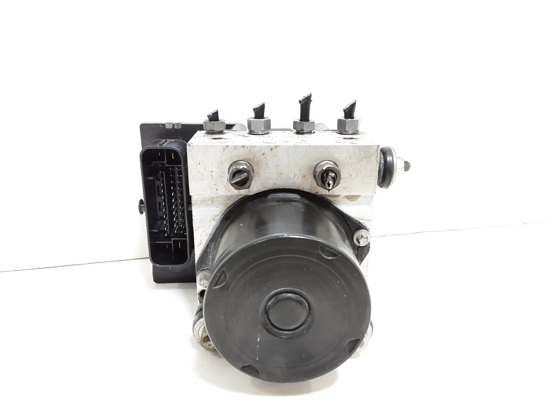 ABS con codice 6R0614517BA da VOLKSWAGEN Polo 5° Serie CGPA Benzina 1200 (09>17)