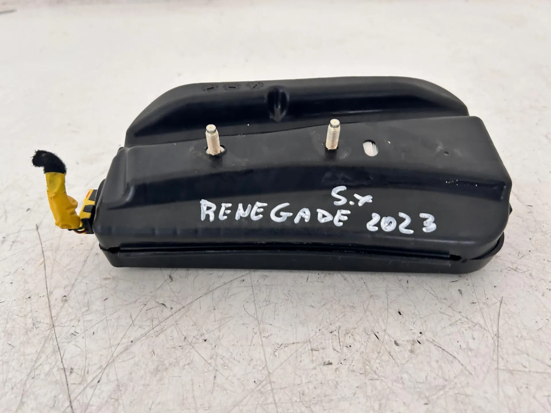 AIRBAG SEDILE SINISTRO con codice 34165486 da JEEP Renegade Serie (18>)