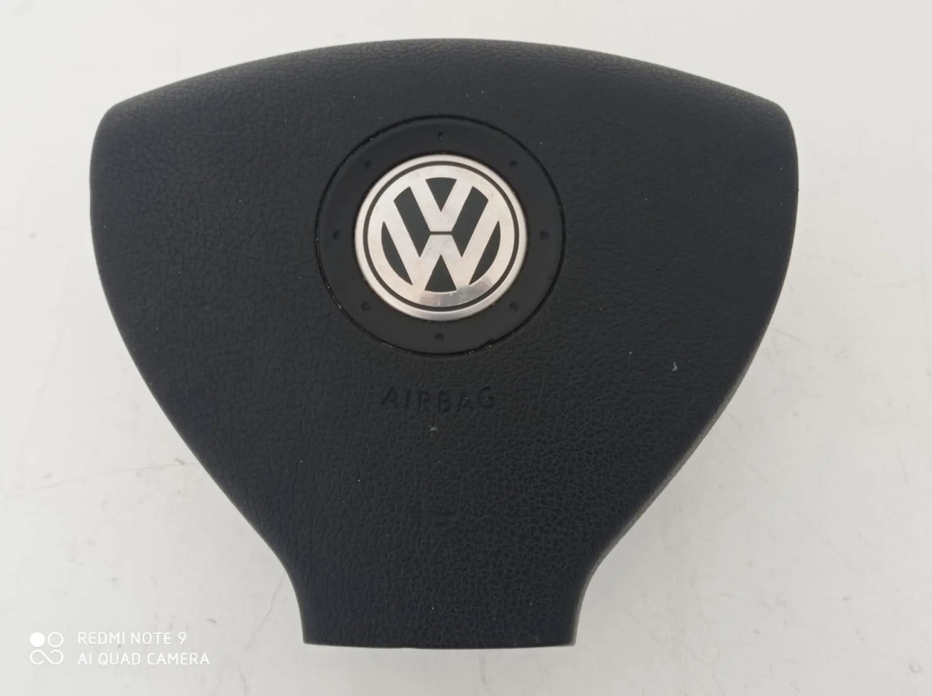 AIRBAG VOLANTE con codice 5N0.880.201.A da VOLKSWAGEN Tiguan 2° Serie (11>15)