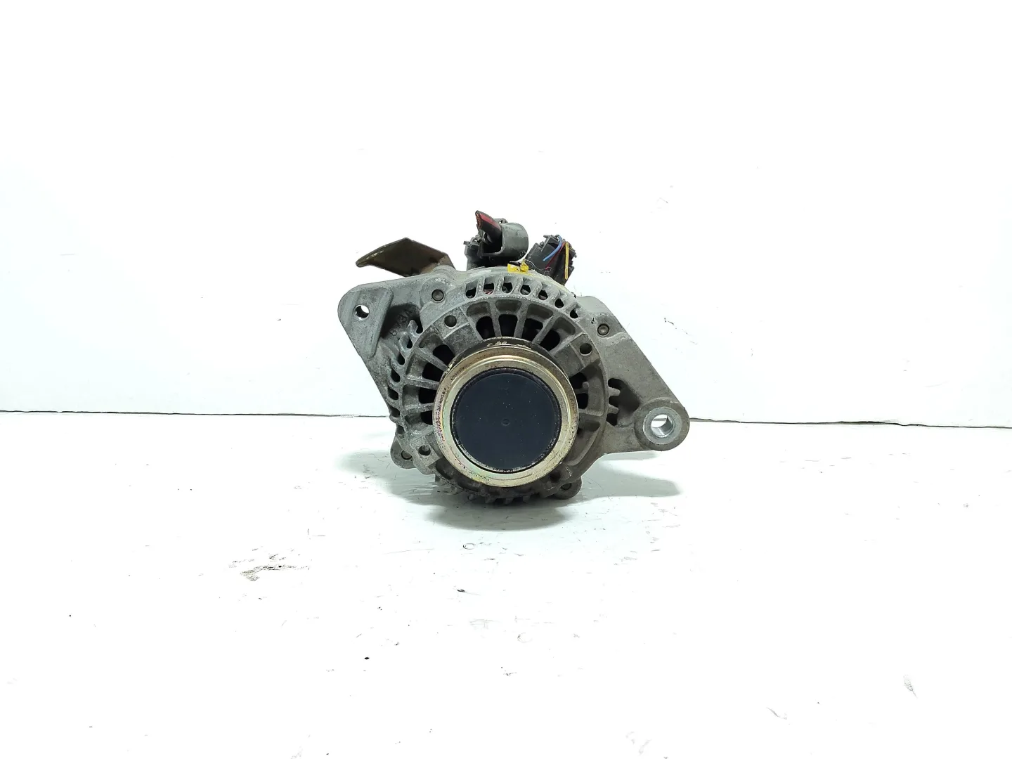 ALTERNATORE con codice 231002175R da TOYOTA Yaris Serie con codice motore 1NDTV Benzina 1400 (03>05)