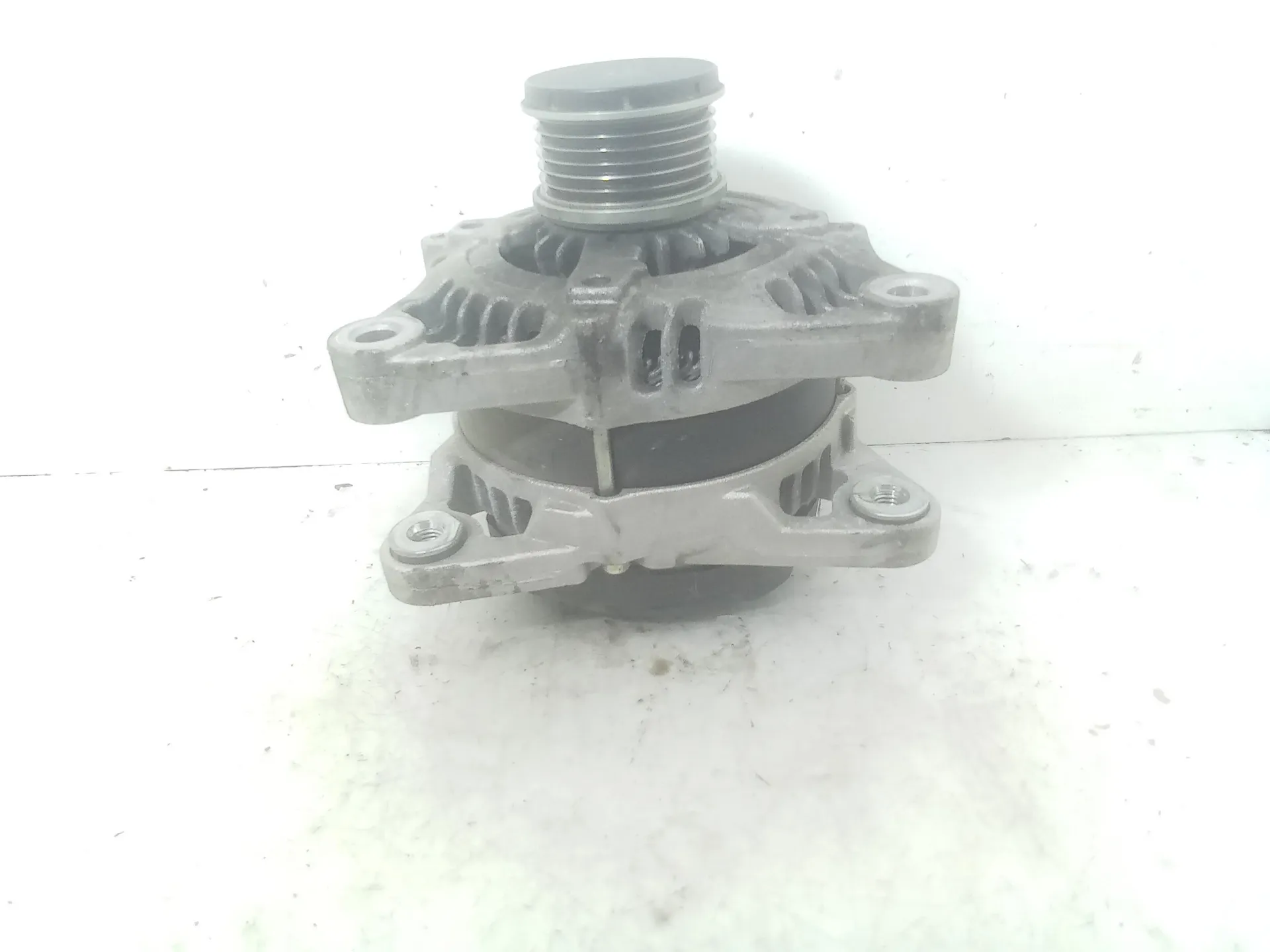 ALTERNATORE con codice 9820893880 da OPEL Crossland Serie (X) Dv5rd yh01 Diesel 1500 (17>)
