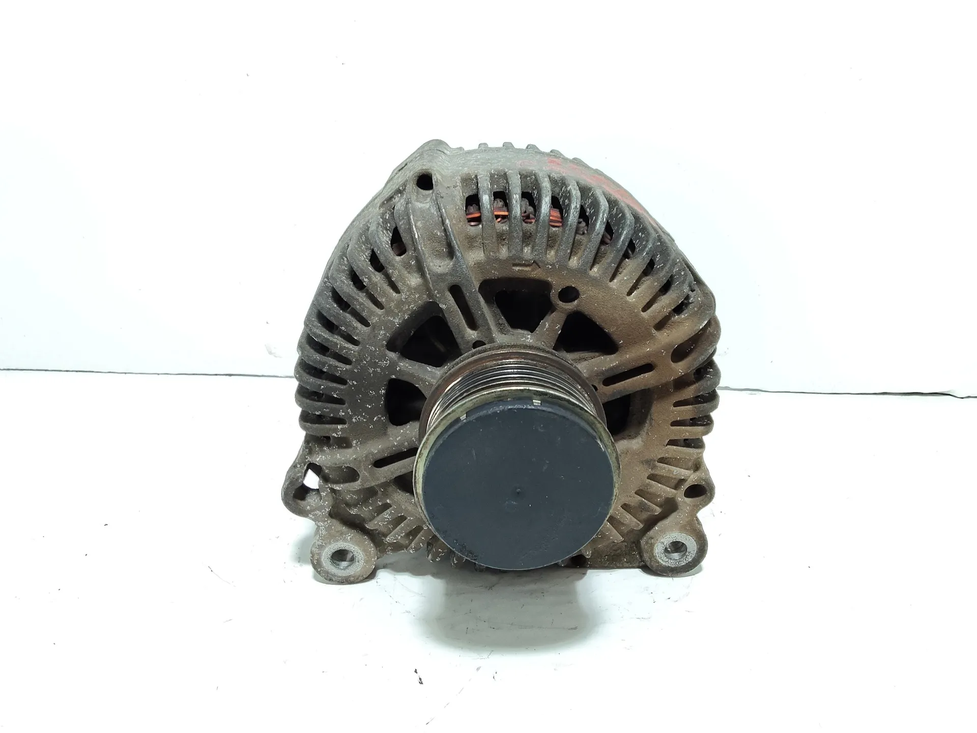 ALTERNATORE con codice TG17C019 da VOLKSWAGEN Passat Variant 4° Serie con codice motore BLS Diesel 1900 (05>10)