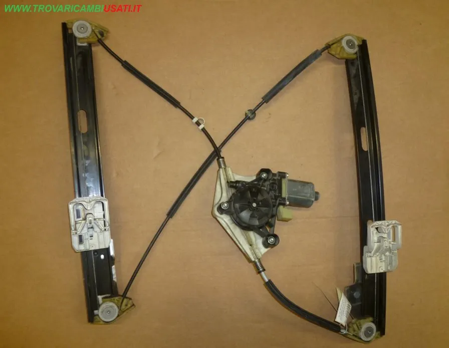 ALZACRISTALLO ELETTR. PORTA ANT. D. 2 PIN SEAT LEON (5F) 5p / SC 3p
