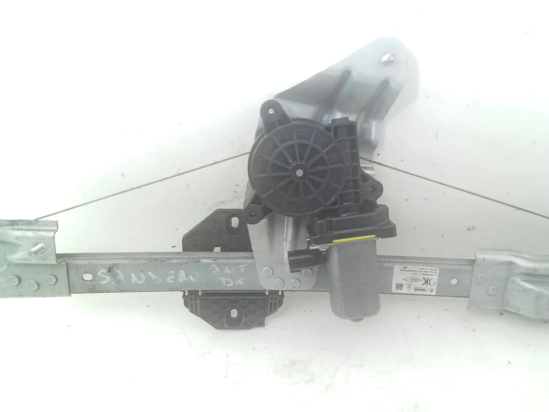 ALZACRISTALLO ELETTRICO ANT. DX con codice 80709299r da DACIA Sandero Serie II (12>20)