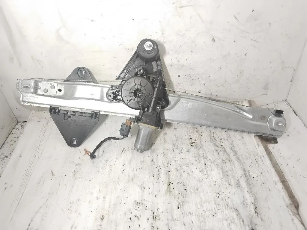 ALZACRISTALLO ELETTRICO ANT. DX DACIA Sandero Serie 807203930R H4D480 (21>)