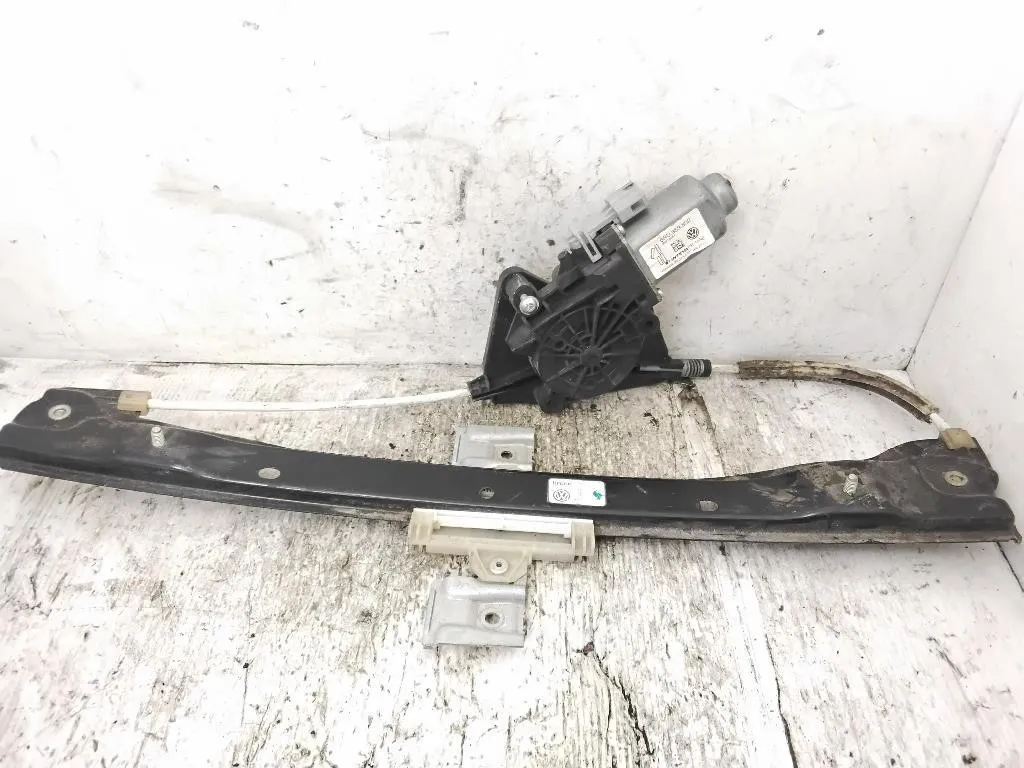 ALZACRISTALLO ELETTRICO ANT. SX con codice 1S4837461A 6RU959802 da SKODA Citigo 1° Serie (11>)