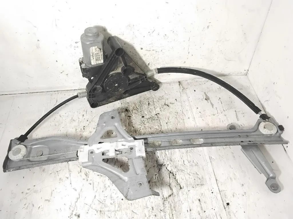 ALZACRISTALLO ELETTRICO ANT. SX con codice 69820-0H031 da TOYOTA Aygo 3° Serie (15>)