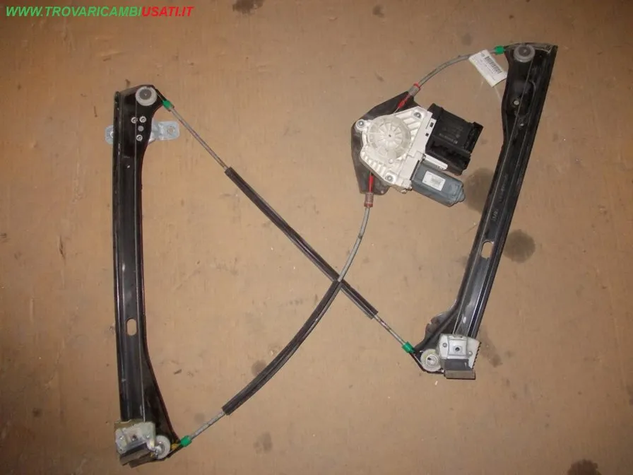 ALZACRISTALLO ELETTRICO PORTA ANT.S. C/CONFORT 12 FILI VOLKSWAGEN GOLF (1K) 3 porte / 5 porte