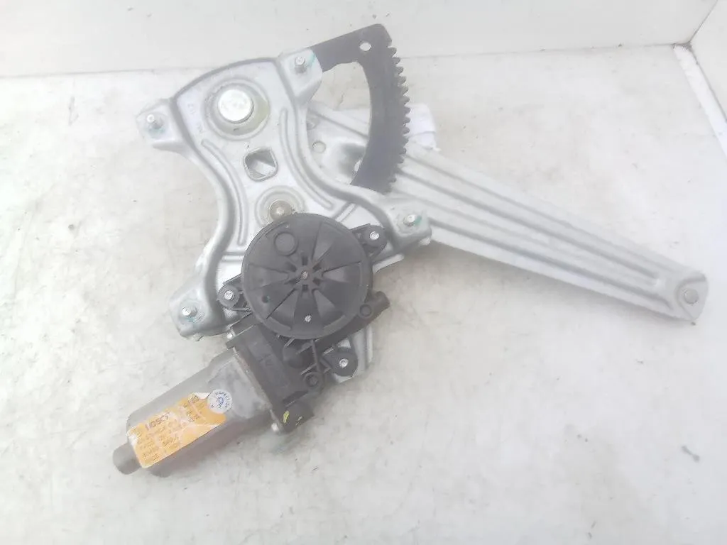 ALZACRISTALLO ELETTRICO POST. DX con codice 83402-B9010 da HYUNDAI i10 2° Serie (11>)