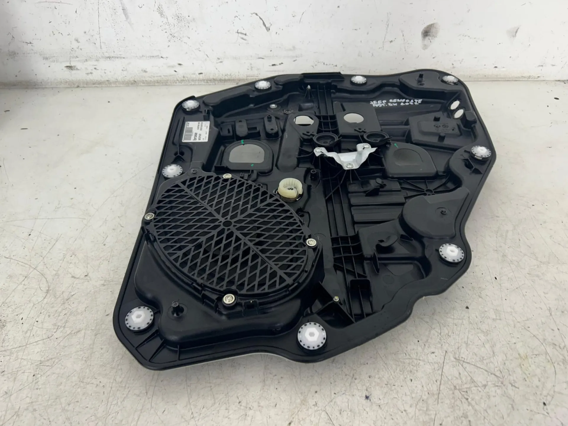 ALZACRISTALLO ELETTRICO POST. DX con codice 00521525720 da JEEP Renegade Serie (18>)