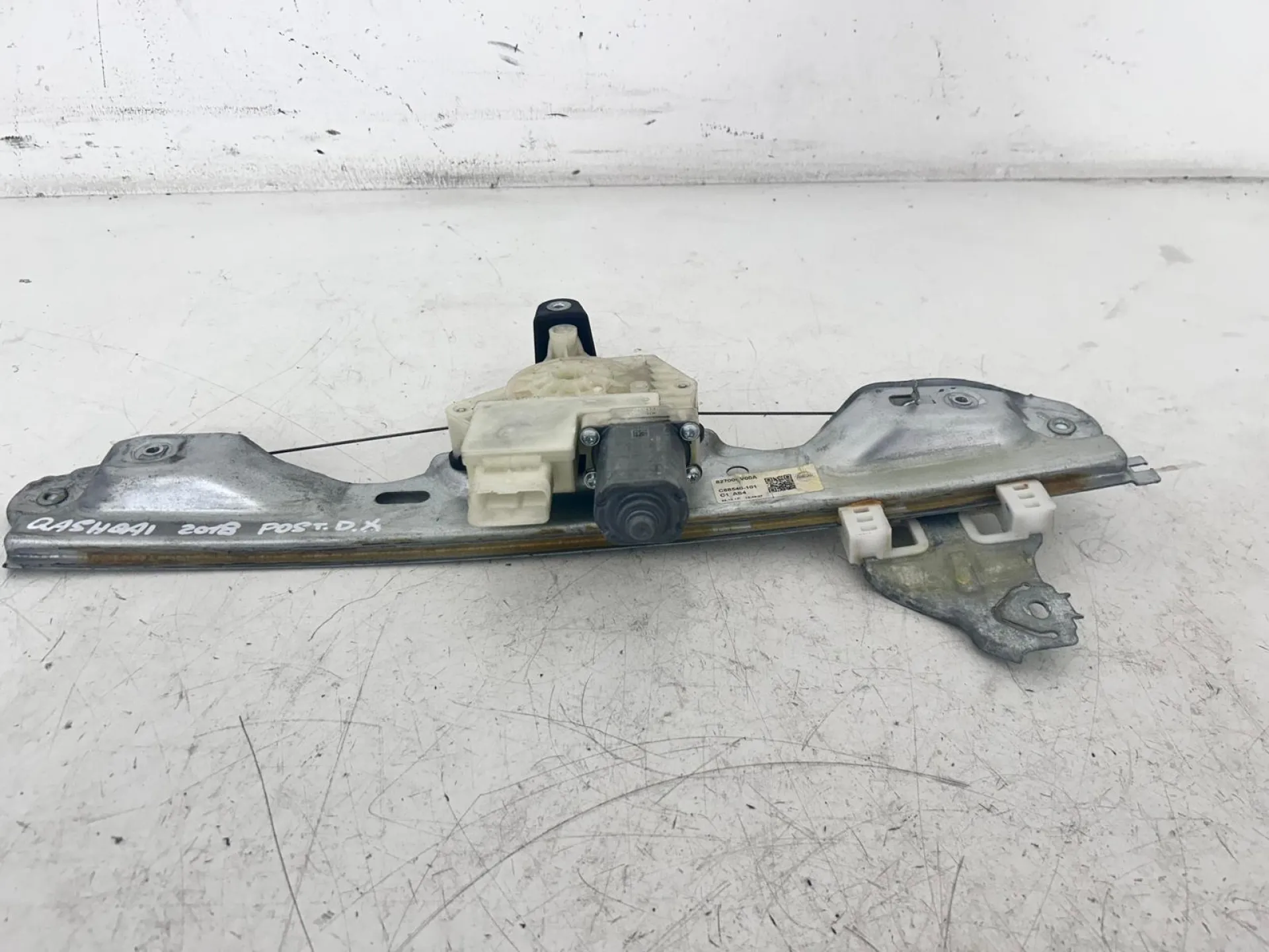 ALZACRISTALLO ELETTRICO POST. DX con codice C88540-101 da NISSAN Qashqai Serie (14>)