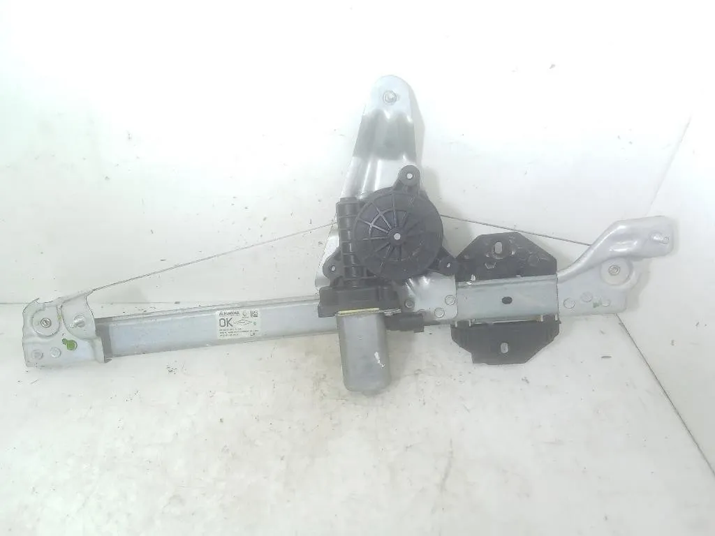 ALZACRISTALLO ELETTRICO POST. SX con codice 827211031R da DACIA Sandero Serie STEPWAY (12>)