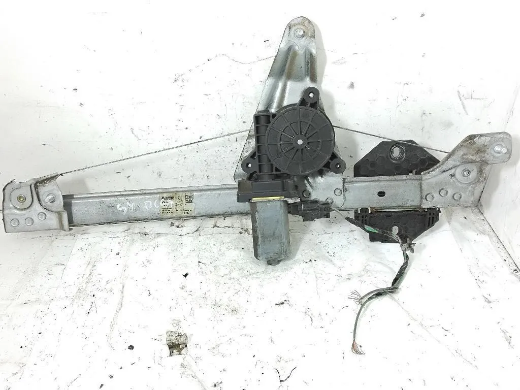 ALZACRISTALLO ELETTRICO POST. SX con codice 827211031r da DACIA Sandero Serie STEPWAY (12>)