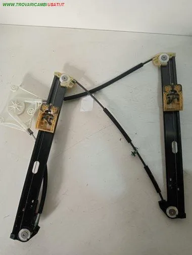 ALZACRISTALLO ELETT. PORTA ANT. S. VOLKSWAGEN - T-ROC - 2018 > CODICE/I: OE 2GA837461F VG770W002 OE 2GA837461E OE 2GA837461H 999-U1561275