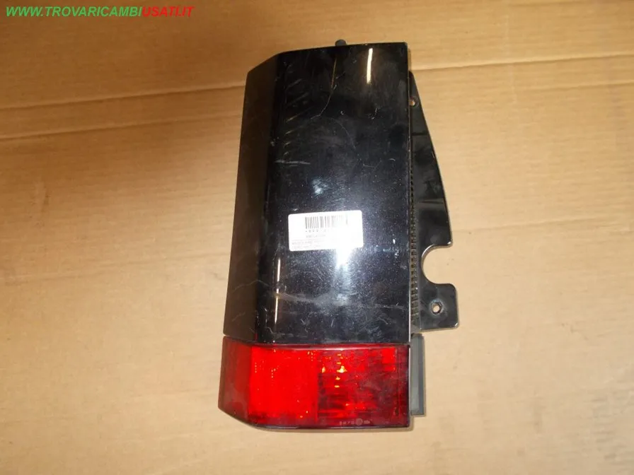 ANGOLARE POST./SEDE FANALE S. NERO MET. OPEL MERIVA (X03) 1.3 CDTI / 1.7 CDTI FAP / OPC