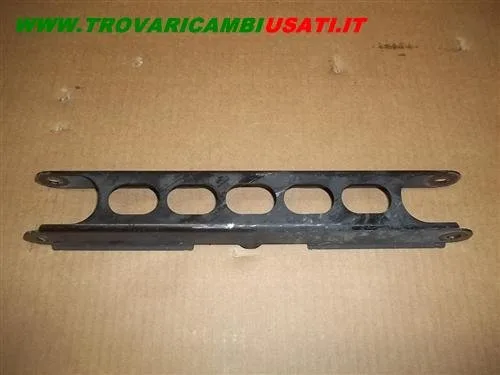 BARRA TRASVERSALE INF.SOSP.POST. BMW Serie 1 E87 5 porte BMW - SERIE 1 E81 3 PORTE - 2007 > 2012, BMW - SERIE 1 E82 COUPE - 2007 > 2013, BMW - SERIE 1 E87 5 ... CODICE/I: 999-U17745 OE 33326763477