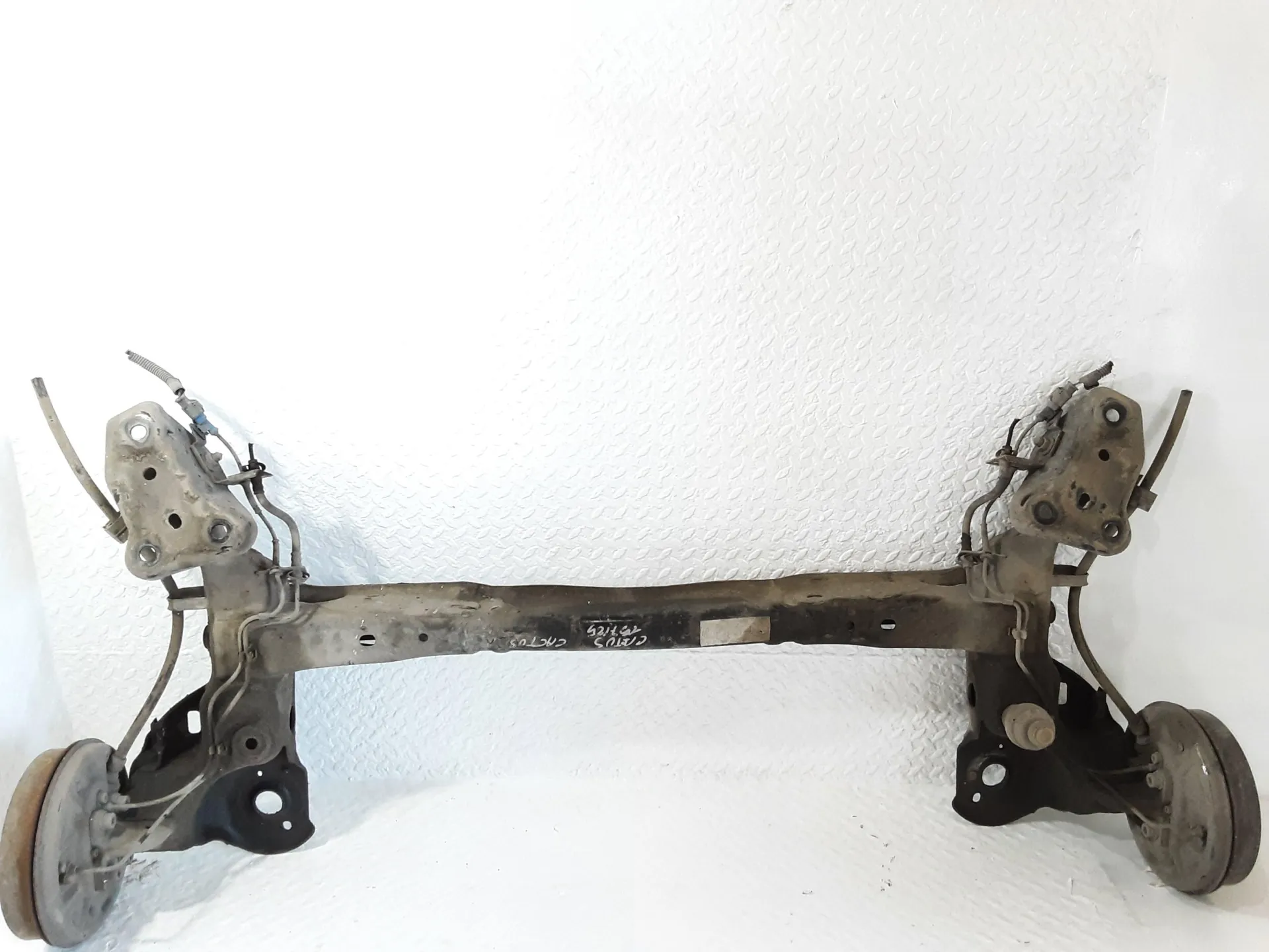 ASSALE POSTERIORE con codice 9674696980 da CITROEN C4 Cactus Diesel 1600 (14>)