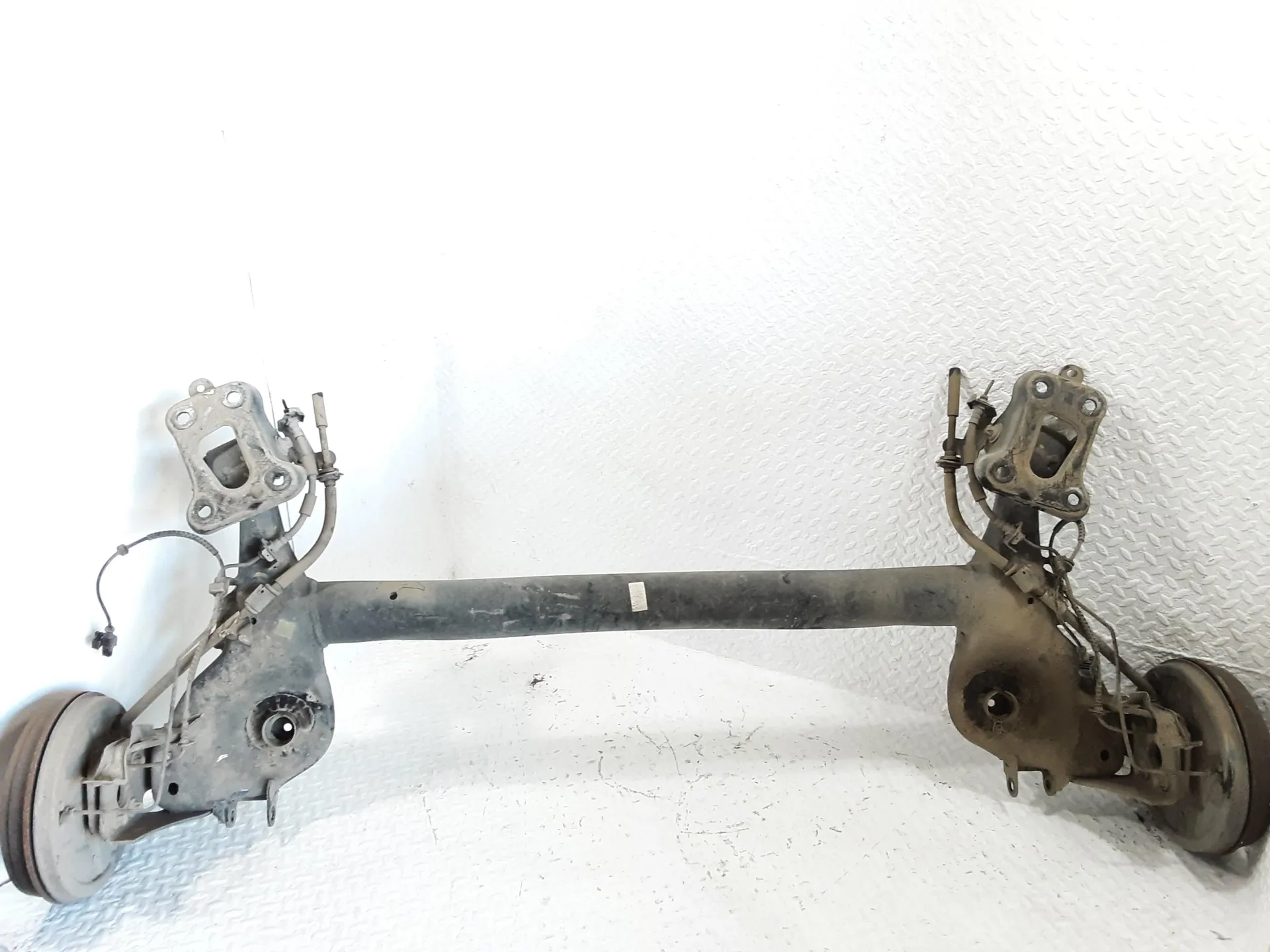 ASSALE POSTERIORE FIAT Tipo Serie (357) Berlina (2016>) 199 B1.000, 552 66 963, 552 83 775 Diesel 1300 (16>)