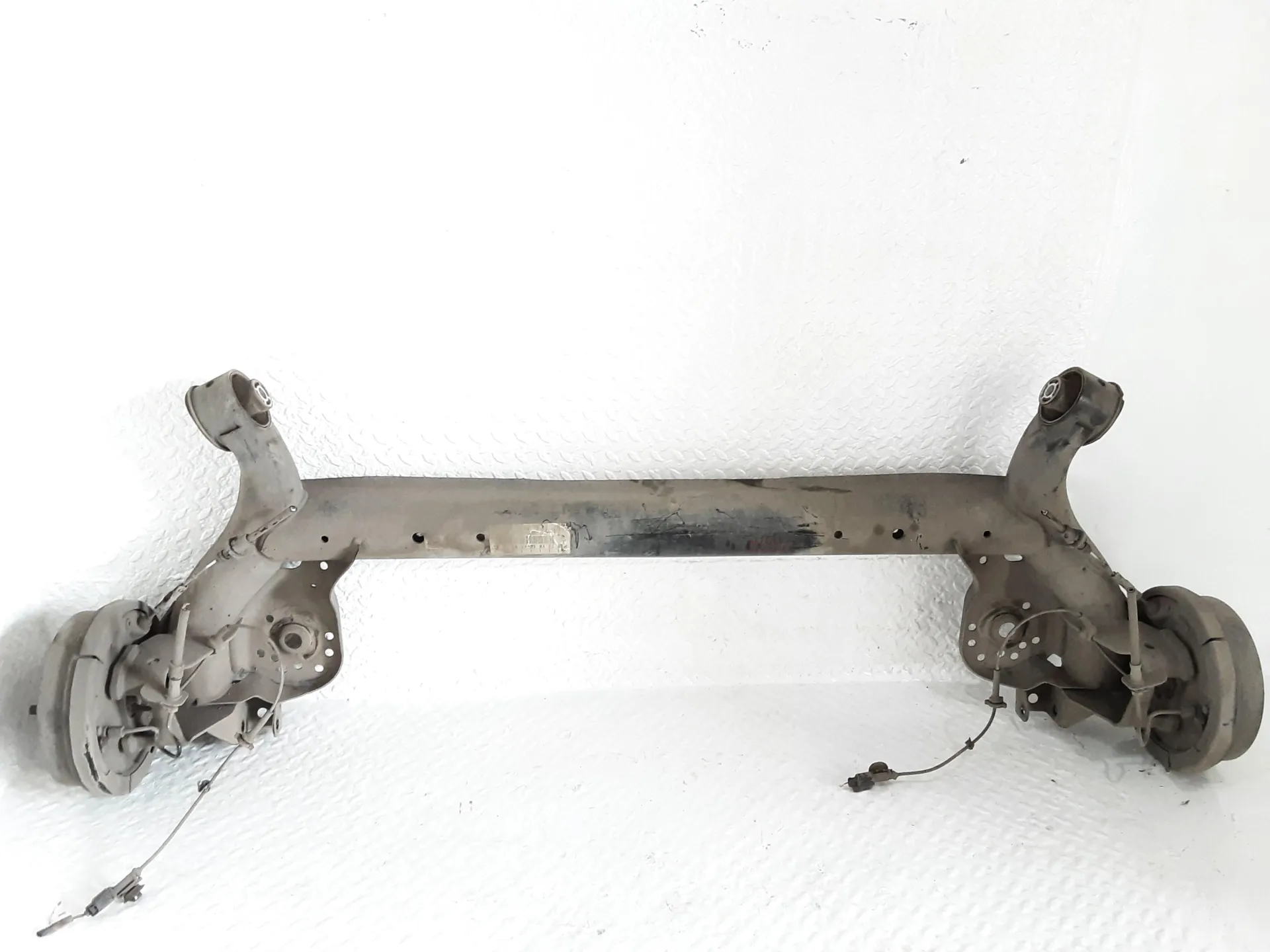 ASSALE POSTERIORE con codice LK18302 da FORD Fiesta 7° Serie Benzina 1500 (17>>)