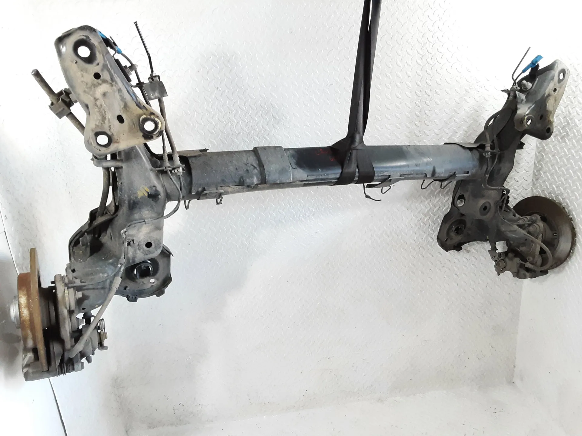 ASSALE POSTERIORE OPEL Crossland Serie (X) 3649308 B 12 XE (EB2F), D 12 XE (EB2FA) Benzina 1200 (17>)