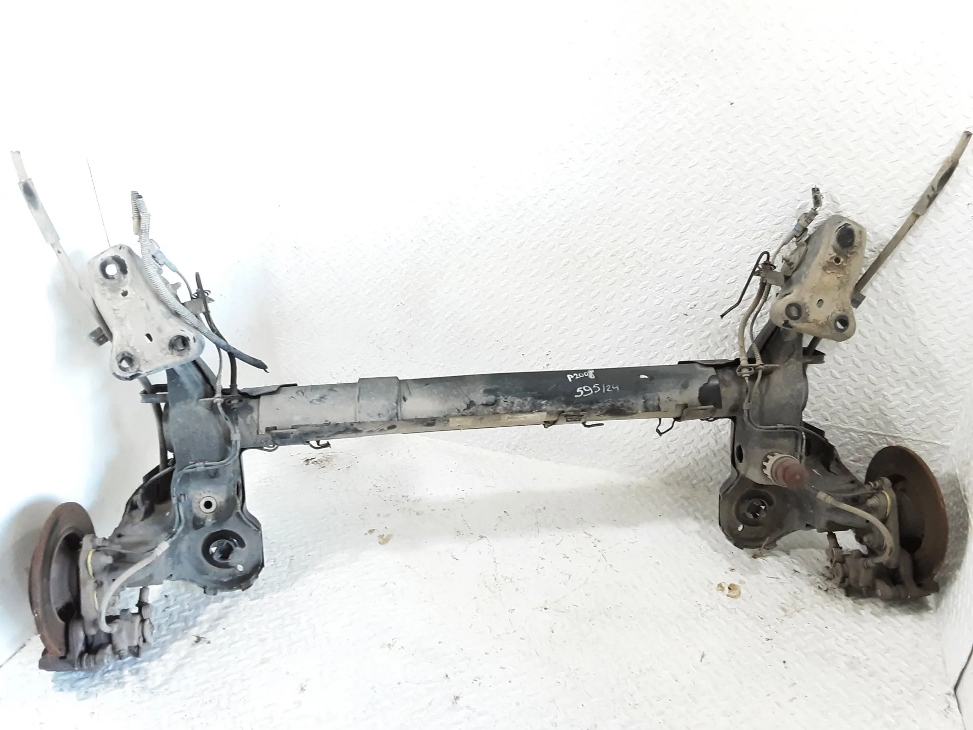 ASSALE POSTERIORE PEUGEOT 2008 1° Serie BHW (DV6FE) Diesel 1600 (13>)