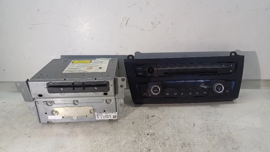 AUTORADIO BMW Serie 1 F20 61316832880 N47D20C (11>19)