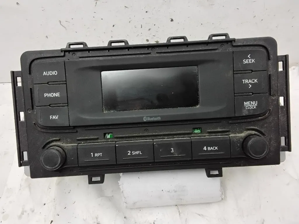 AUTORADIO con codice 96150K78704X da HYUNDAI i10 Serie (AC3, AI3) (19>)