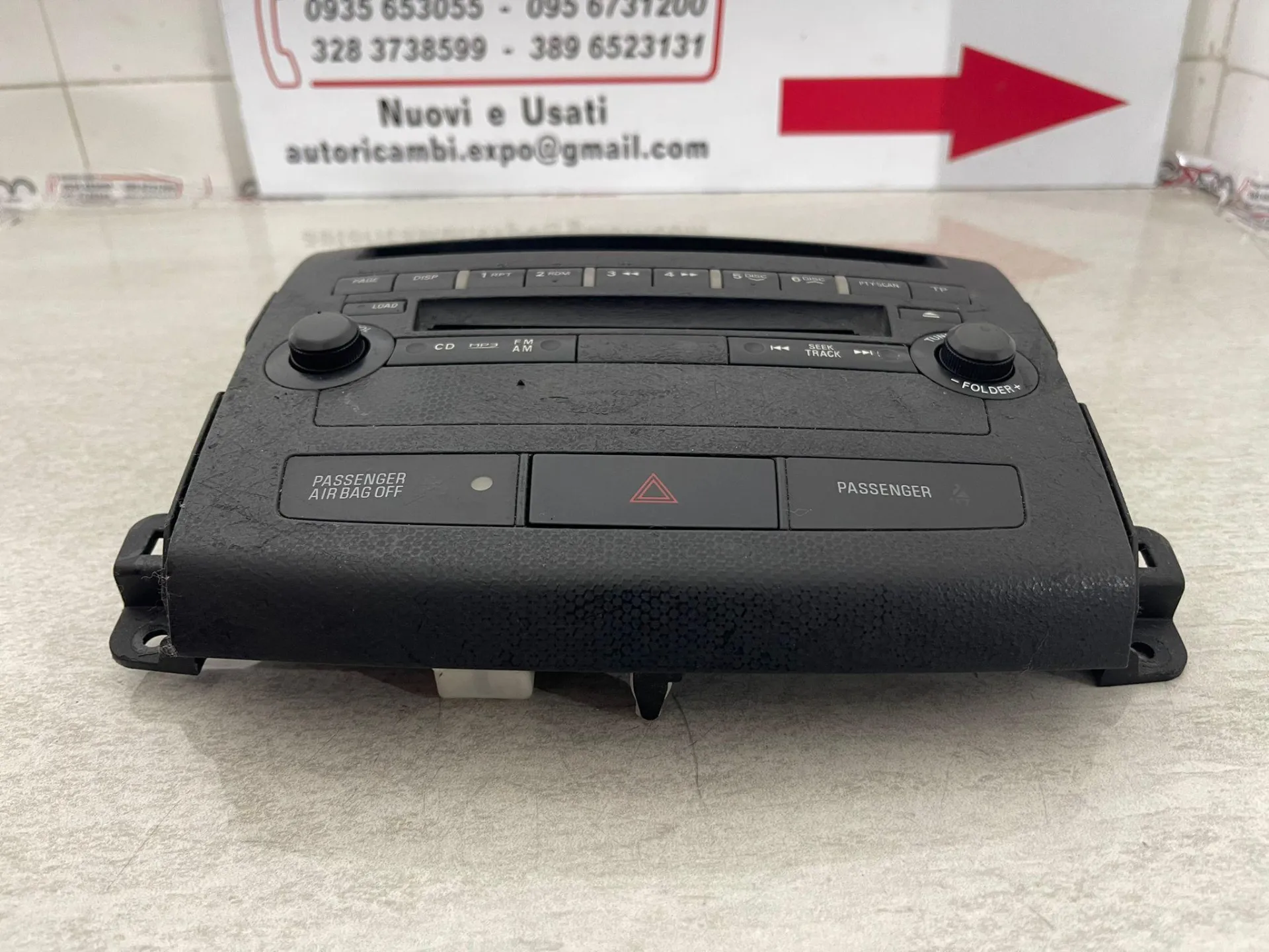 AUTORADIO con codice 8002A538XA da PEUGEOT 4007 1° Serie (07>)