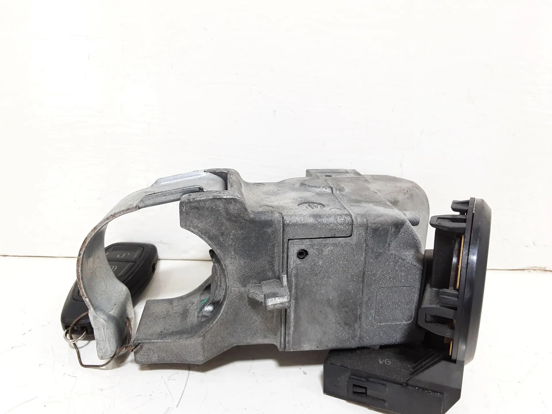 BLOCCASTERZO ELETTRICO con codice 8V213K772 da FORD EcoSport Serie (12>)