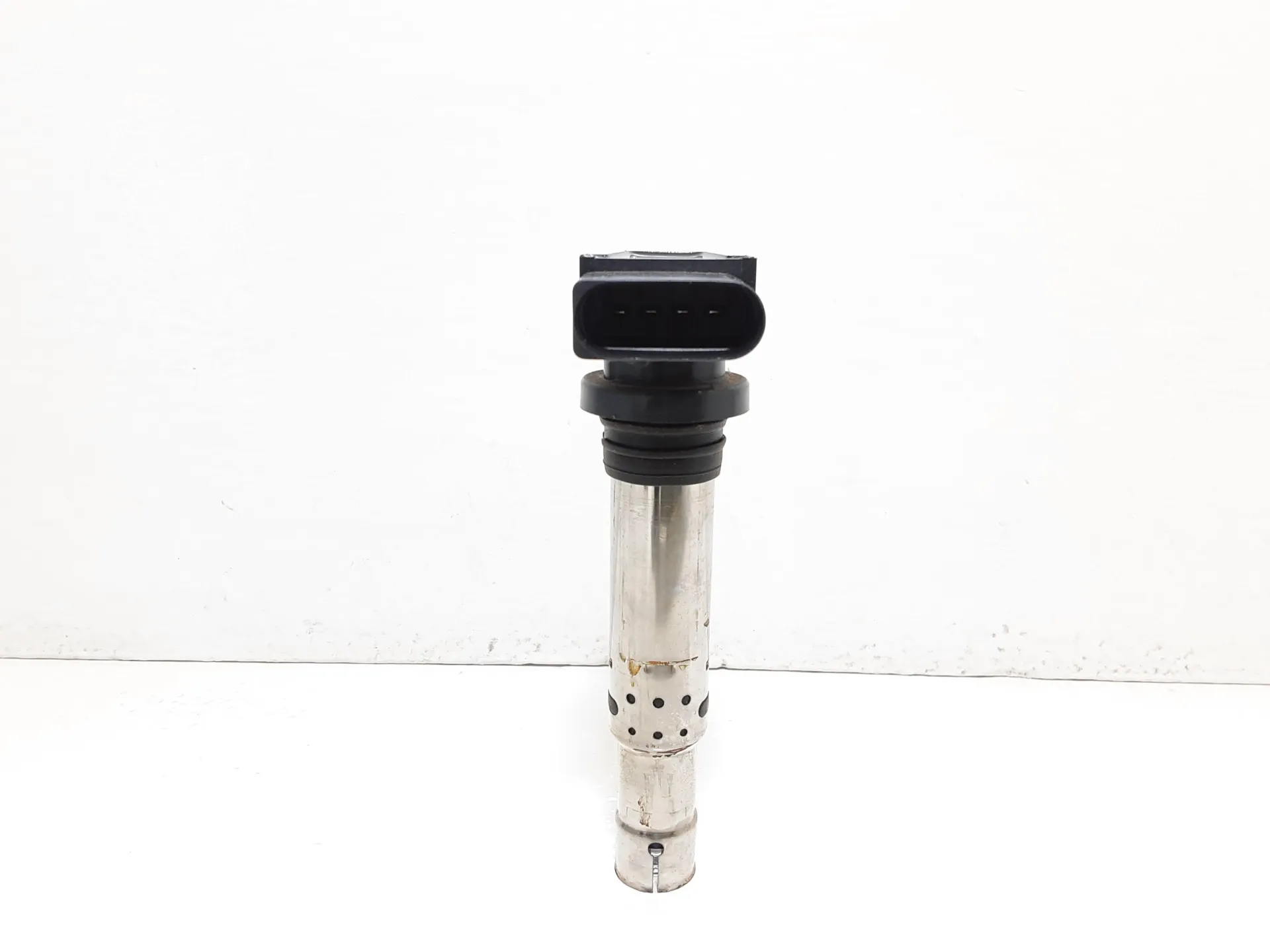 BOBINA con codice 036905715F da VOLKSWAGEN Polo 5° Serie con codice motore CGP/CGPAA Benzina 1200 (09>17)