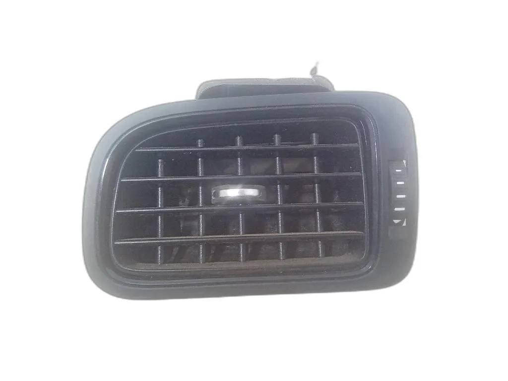 BOCCHETTA ARIA CRUSCOTTO SX con codice 6C0819703 da VOLKSWAGEN Polo 5° Serie (09>17)