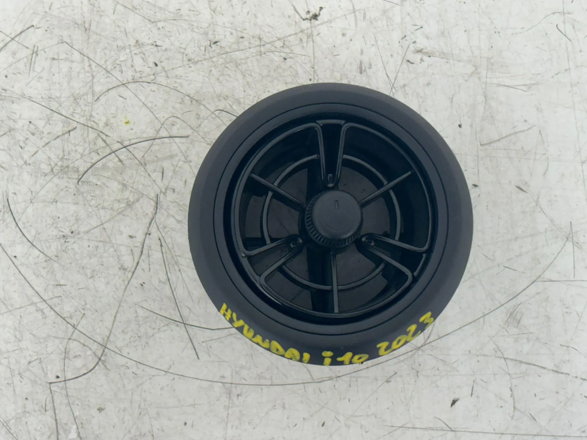 BOCCHETTE ARIA CRUSCOTTO con codice 97480K6900 da HYUNDAI i10 Serie (AC3, AI3) (19>)