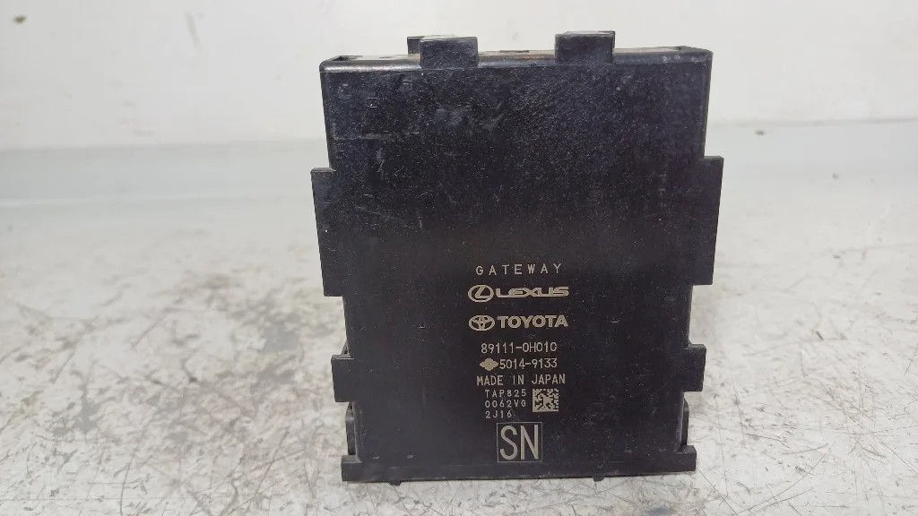 BODY COMPUTER TOYOTA Aygo X Serie 89111-0H01C 1KRFE (22>)