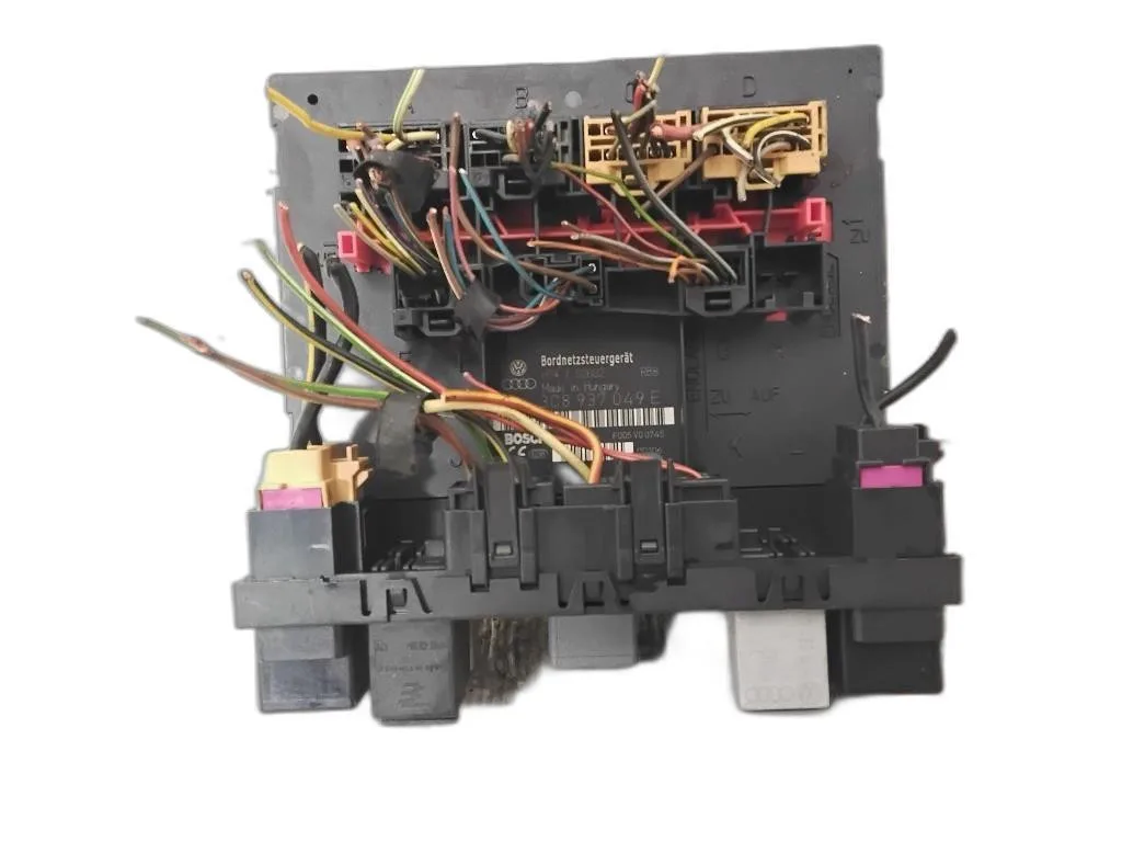 BODY COMPUTER con codice 3C8937049E da VOLKSWAGEN Touran 3° Serie (10>15)