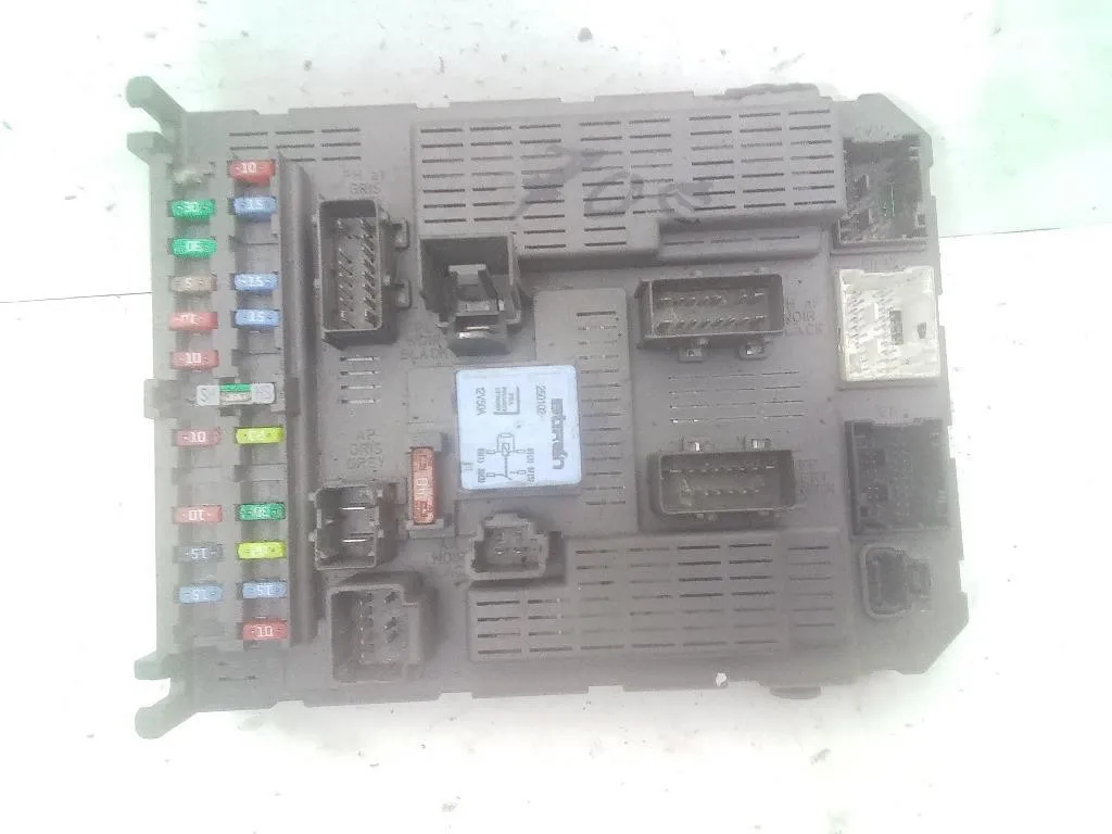 BODY COMPUTER con codice 9645439480 da LANCIA Phedra 1° Serie (02>10)