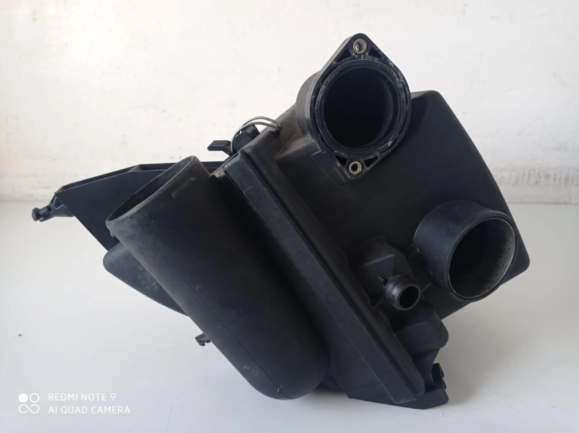 BOX SCATOLA FILTRO ARIA con codice A11109000 da MERCEDES SLK Serie (W170) Benzina 2300 (96>04)