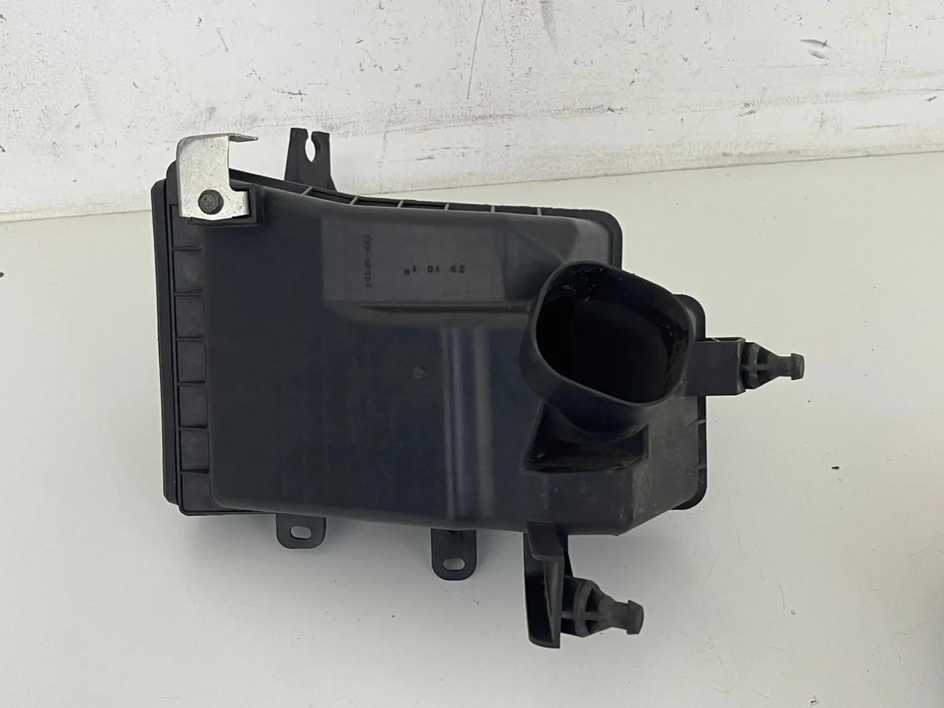 BOX SCATOLA FILTRO ARIA NISSAN Qashqai 2° Serie con codice motore K9K/K9K Diesel 1500 (10>13)