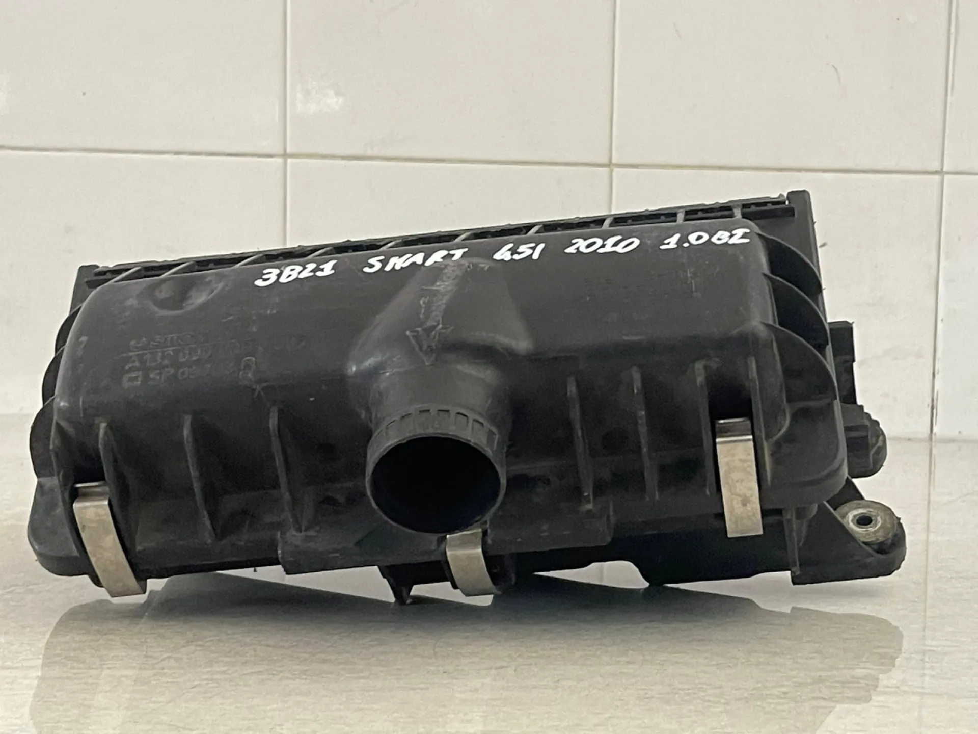 BOX SCATOLA FILTRO ARIA con codice SP05723 da SMART Fortwo Coupé (W451) Benzina 1000 (07>15)