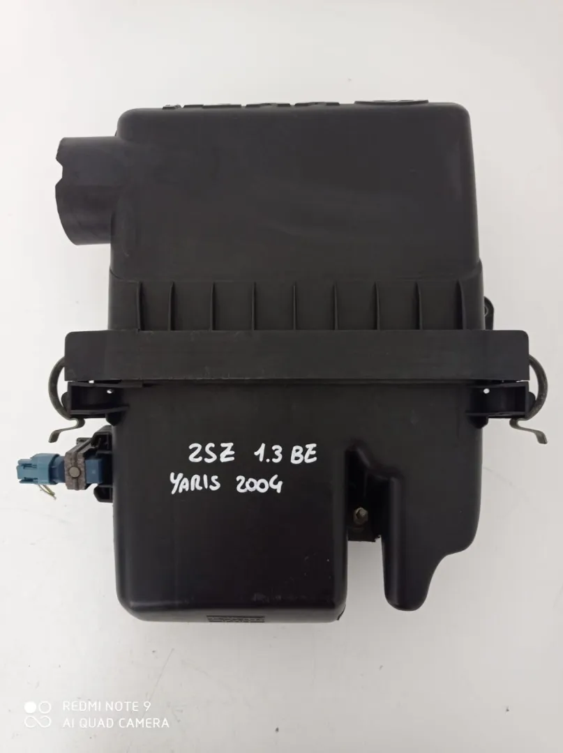 BOX SCATOLA FILTRO ARIA con codice 17700-0J011 da TOYOTA Yaris Serie Benzina 1300 (03>05)