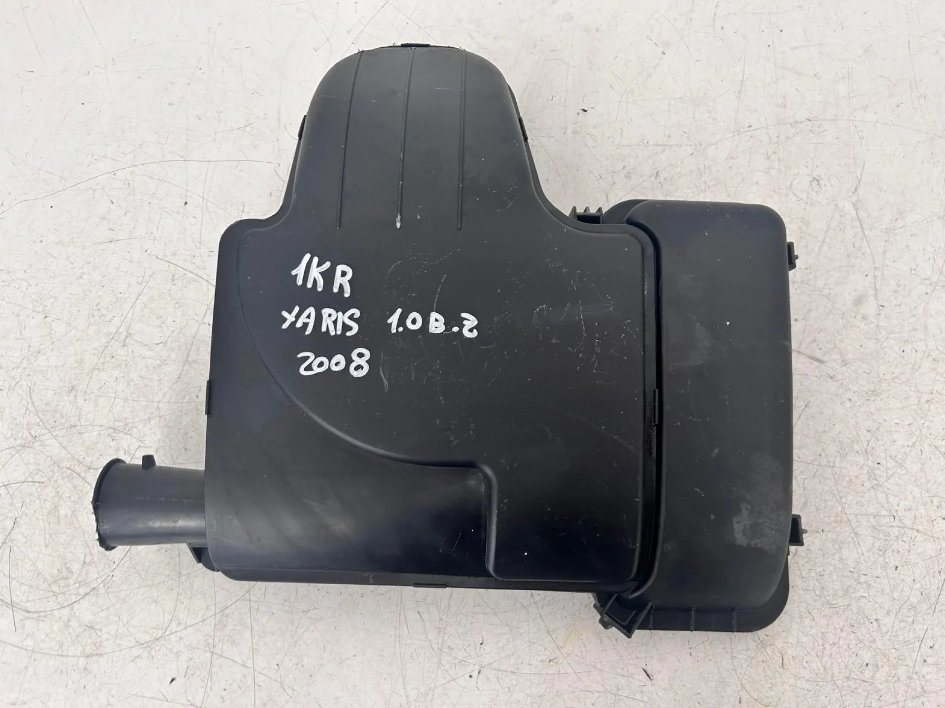 BOX SCATOLA FILTRO ARIA con codice 114050-1680 da TOYOTA Yaris Serie Benzina 1000 (08>11)