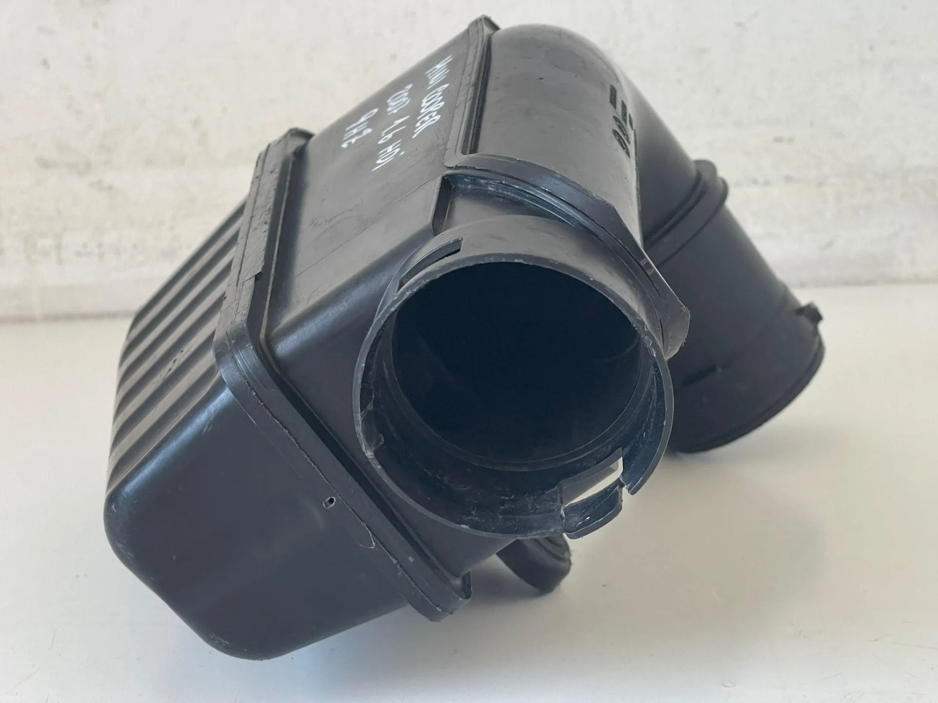 BOX SCATOLA FILTRO ARIA VOLKSWAGEN Golf 5 Berlina Diesel 2000 (03>08)