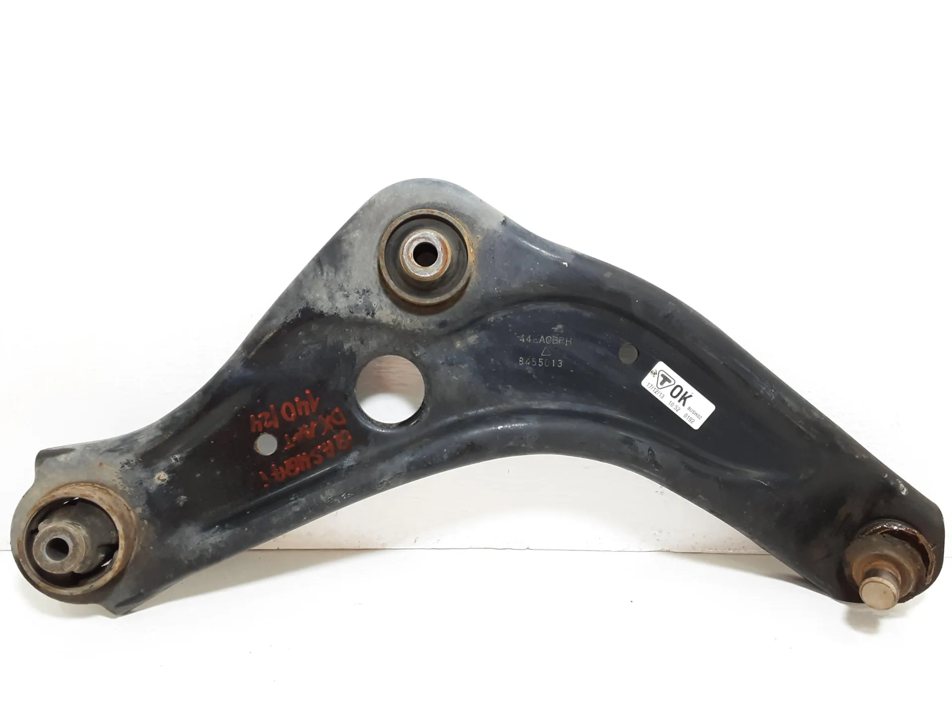 BRACCIO OSCILLANTE ANTERIORE DESTRO con codice BUSH02 da NISSAN Qashqai Serie (14>)