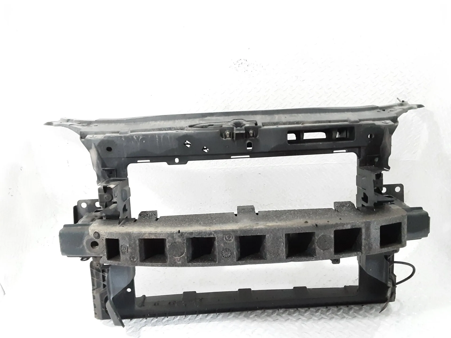 CALANDRA SKODA Roomster 1° Serie con codice motore CAY/CAYBB (06>)